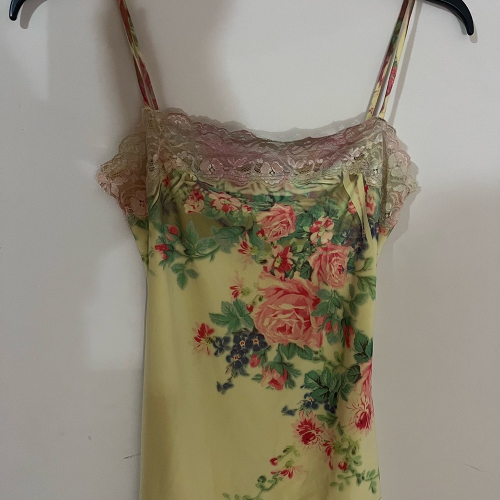 Yellow & Lace Tank by Twenty One in Large